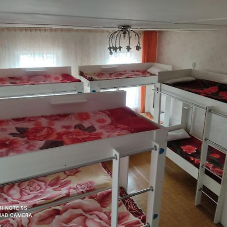 Hostel "Ormanova" Alma-Ata Exteriör bild